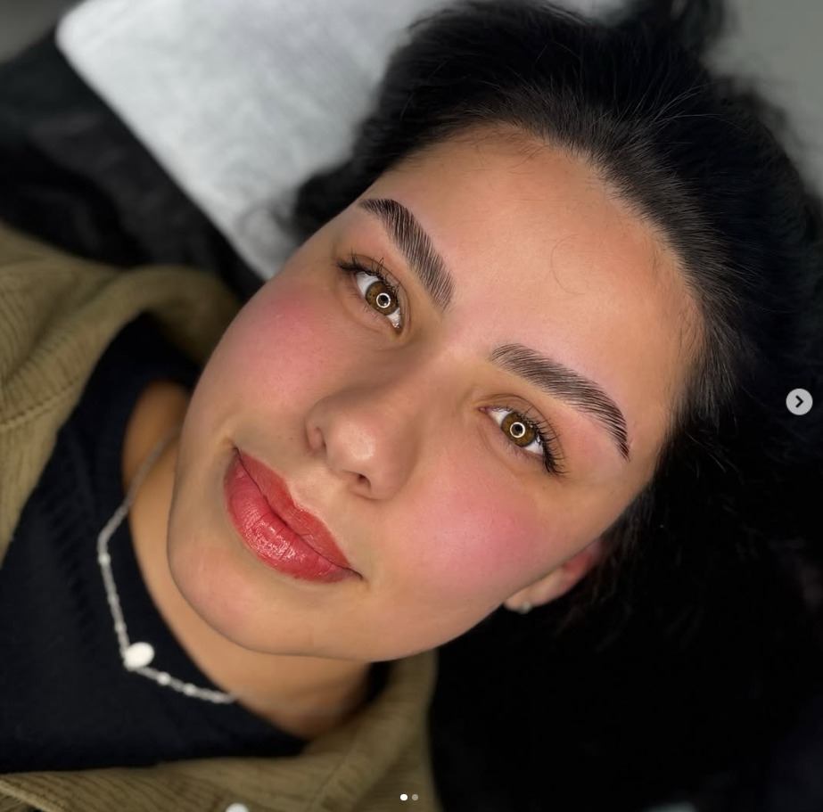 Resultado de brow lamination no Studio Carla Carvalho