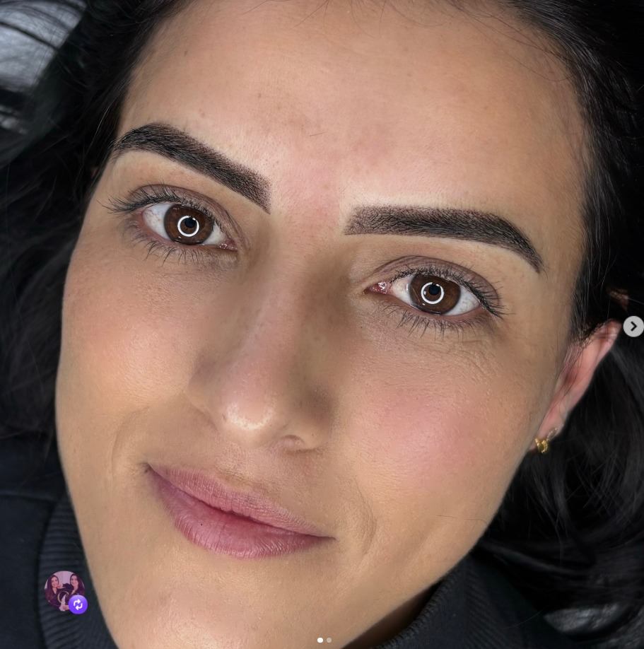 Resultado de micropigmentação de sobrancelhas no Studio Carla Carvalho